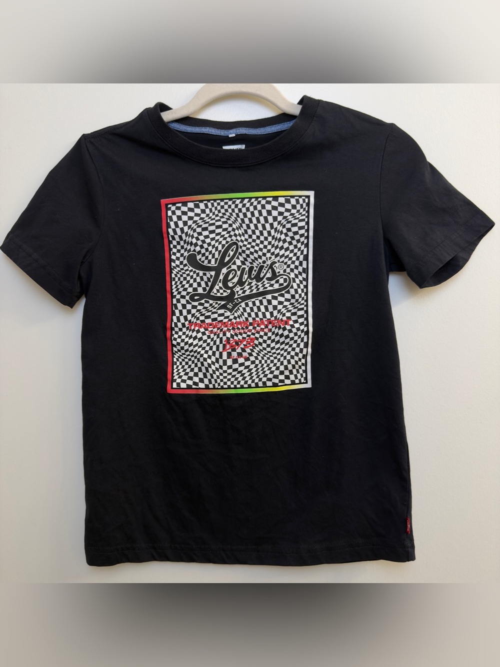 Levi's Black Checkered Graphic Short Sleeve T-Shirt Youth Boys Size Large 10/12